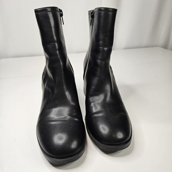 Nine West Women's Doleas Ankle Boot Size 8 M Faux Leather Block Heel Boots - Picture 2 of 8